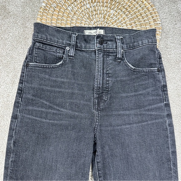 Madewell The Perfect Vintage Jean High Rise Tapered Leg in Sumner Wash Black 26 - Picture 5 of 16